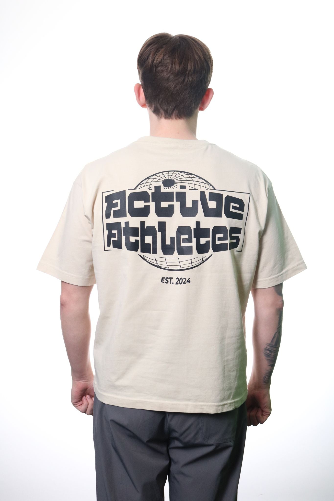 globe t shirt