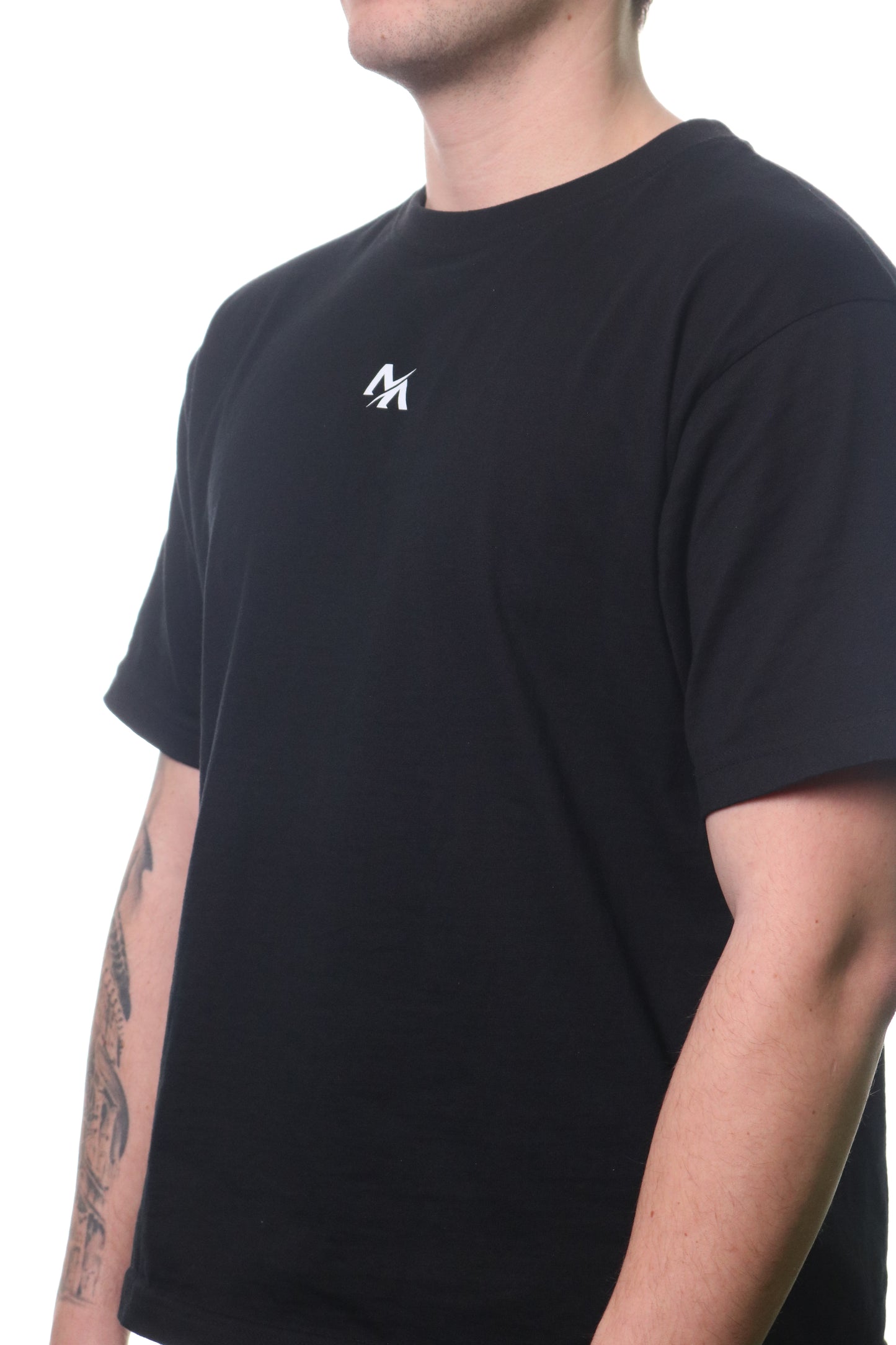 globe tshirt
