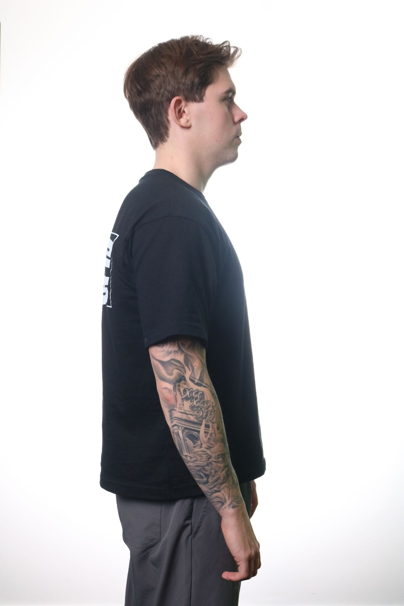 globe tshirt